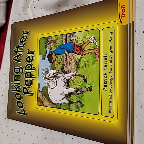 Looking After Pepper Educational Reader Booklet Edition - Picture 1 of 4